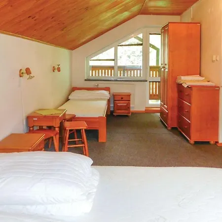 Six Bedroom Holiday In Mlynky * Bana Lucia