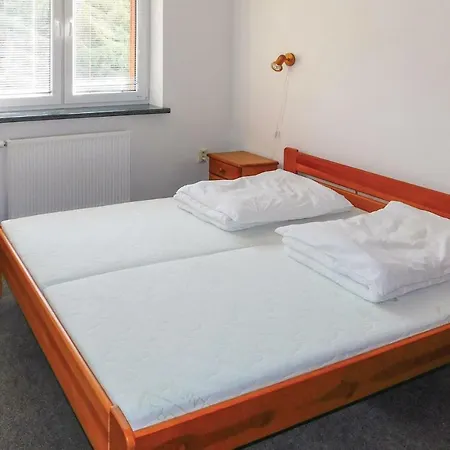 Six Bedroom Holiday In Mlynky بيت للعطل Bana Lucia
