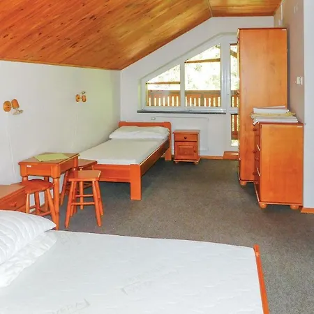 Six Bedroom Holiday In Mlynky * Bana Lucia